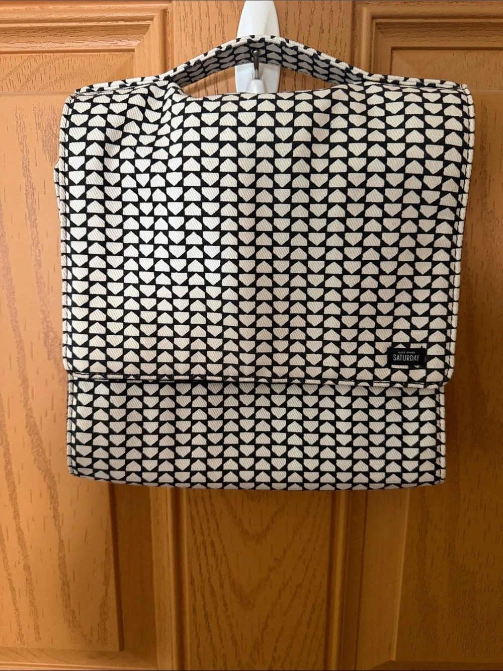 Kate Spade Saturday Toiletry Bag in Black & Cream Geometric Print